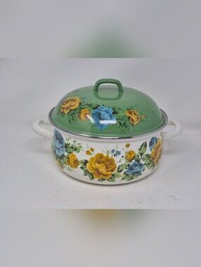 The Pioneer Women Dutch Oven